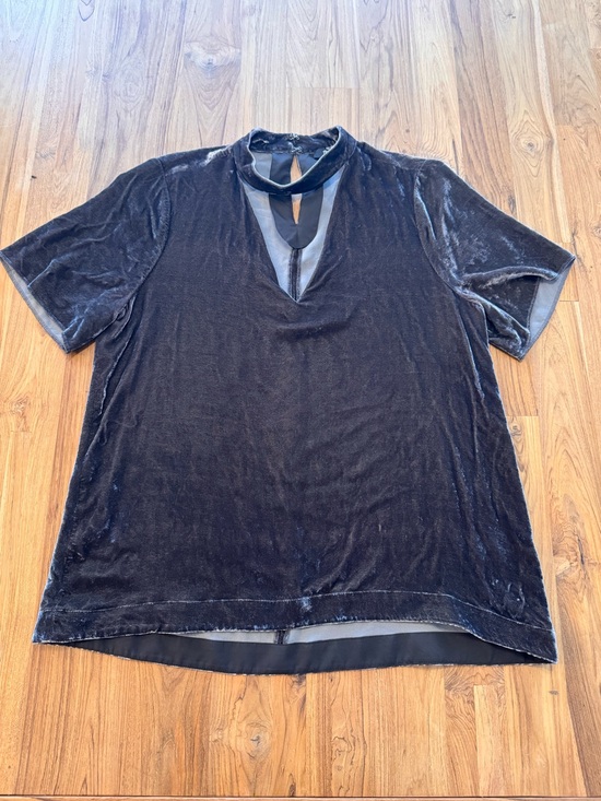 Madewell Tops - Madewell Velvet Shirt Women’s Medium Dark Grey/Brown V Neck Cutout